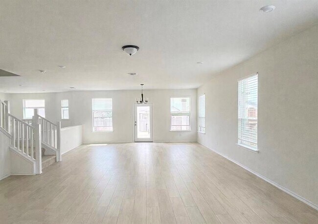 Building Photo - 4937 Morese Palace Trl