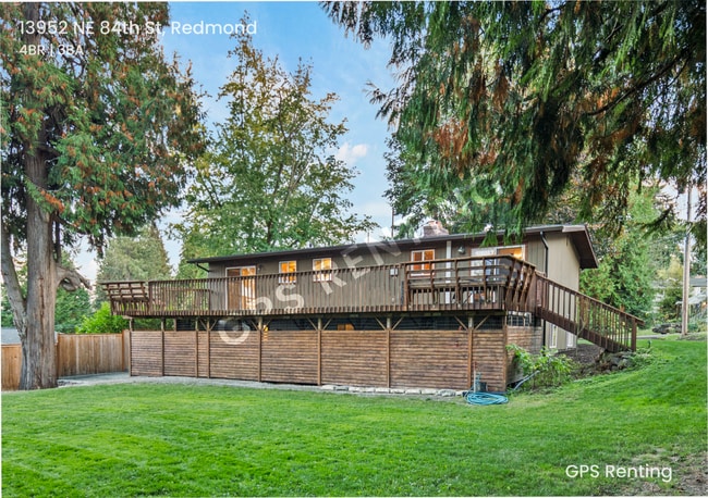 Building Photo - 13952 NE 84th St