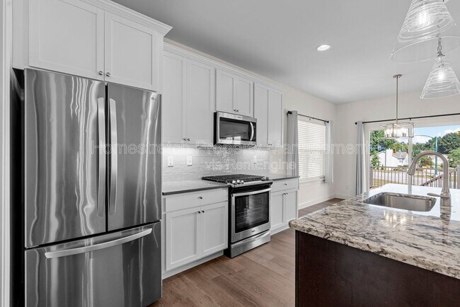 Building Photo - 521 Upper Ridgepointe Ct