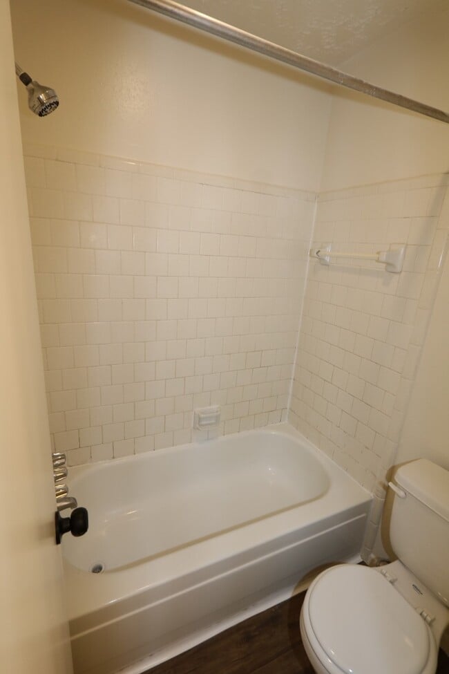 Building Photo - 20014 Chipplegate Ln