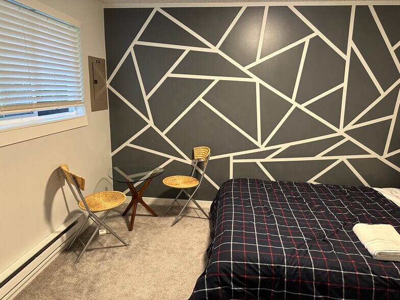 2nd Queen Size Bedroom - 18101 76th Ave W