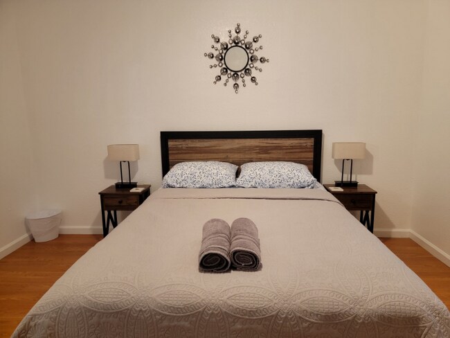 Building Photo - 21800 CA-140