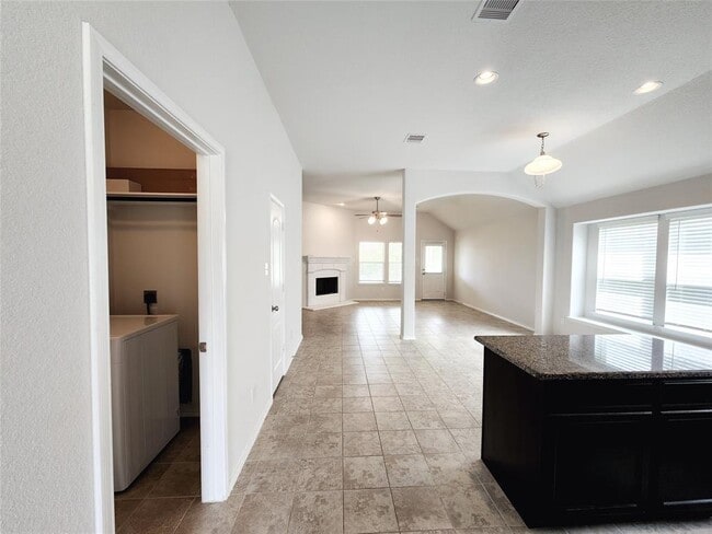 Building Photo - 5131 Spring Terrace Ln