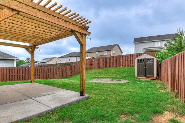 Building Photo - 5107 Heathbrook Dr