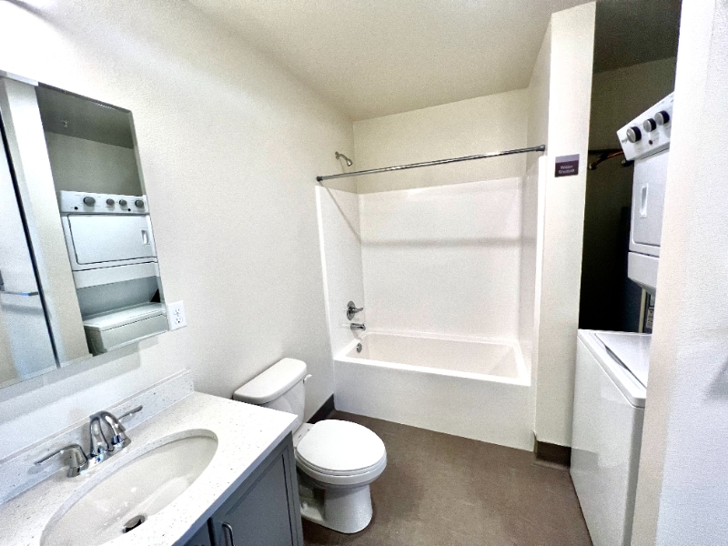 Building Photo - 2330 Yakima Ct