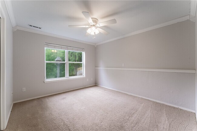 Building Photo - 32 Latshaw Dr