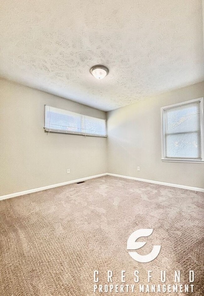 Building Photo - Commuter’s Dream! Gorgeous 3BR/2BA Home by...