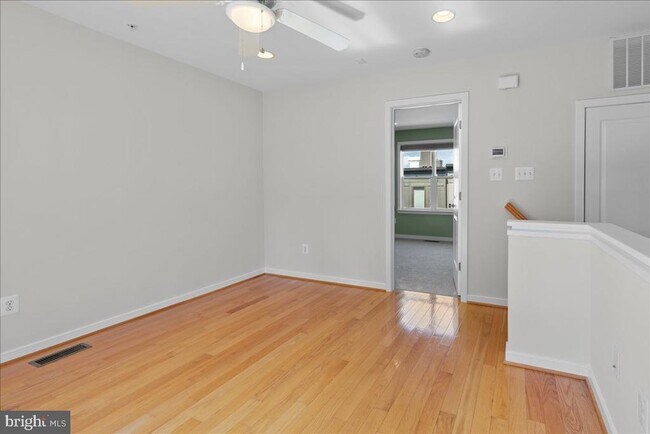 Building Photo - 2916 Penny Ln