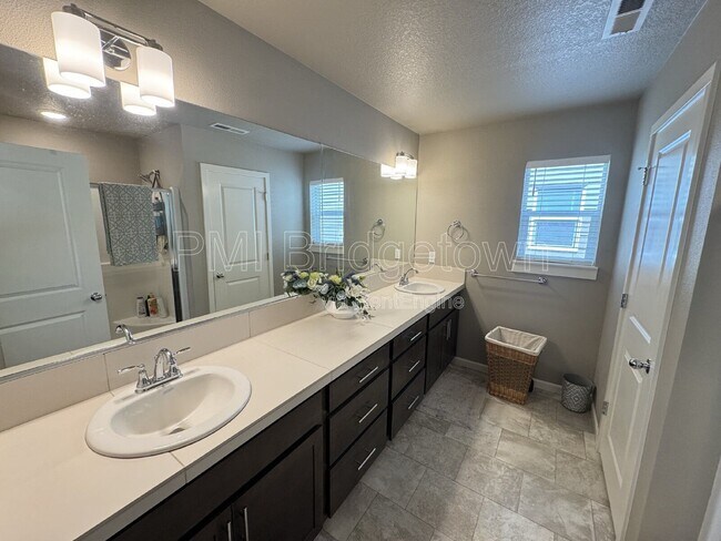 Building Photo - 3715 SW 190th Ter