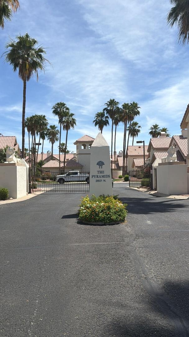 Building Photo - 2801 N Litchfield Rd