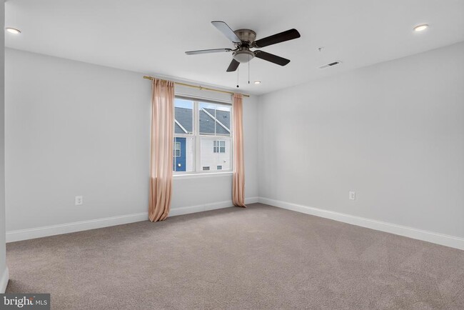 Building Photo - 12241 Bluffwood Ter