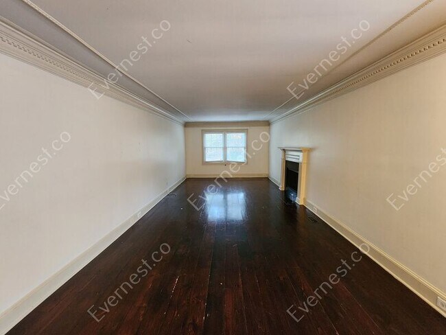 Building Photo - 500 Towergate Pl