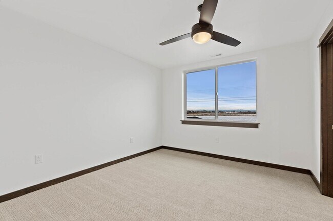 Building Photo - 2855 Fen Way