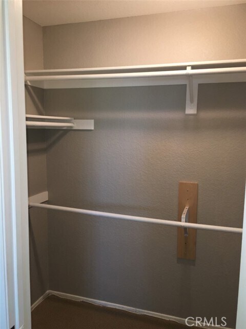 Building Photo - 45 Desert Thorn