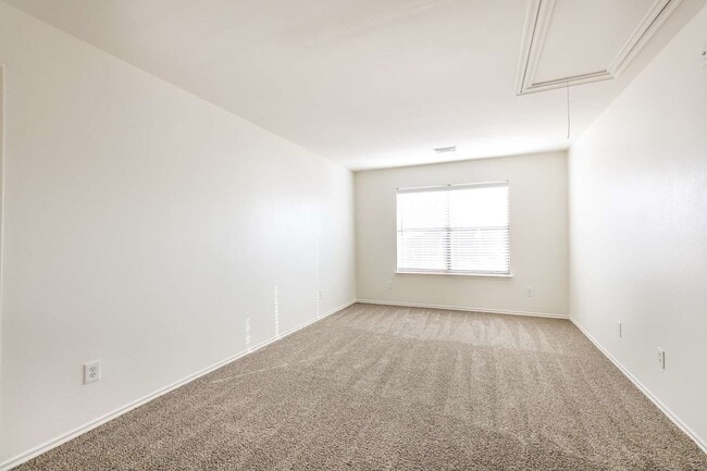 Building Photo - 423 Remington Ridge Dr