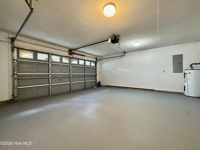 Building Photo - 521 Jimmies Creek Dr