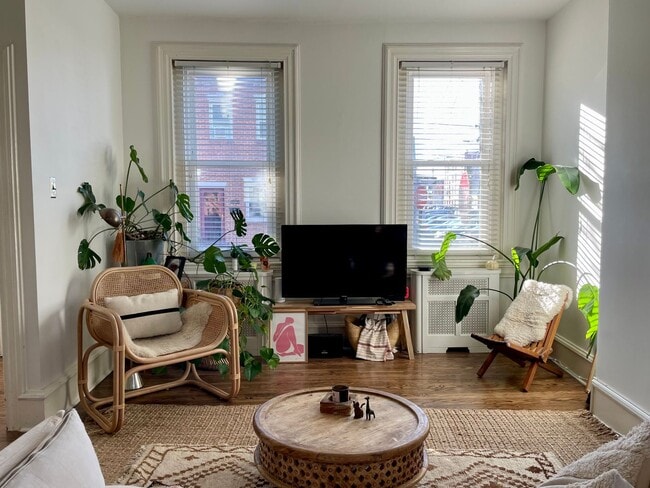 Building Photo - Charming Olde Richmond Home