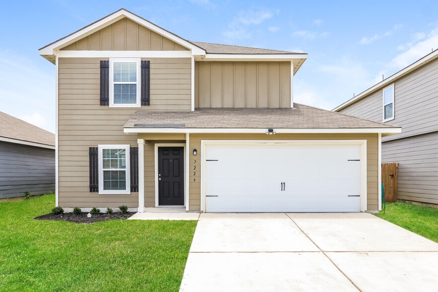 Primary Photo - 7226 Lazy Cyn