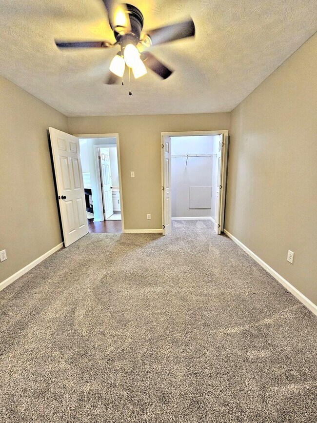 Building Photo - 2402 Harpeth Pl SW
