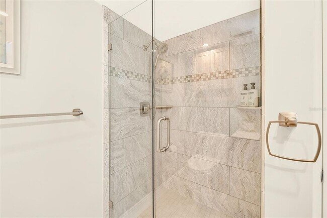 Building Photo - 147 Bluff View Dr