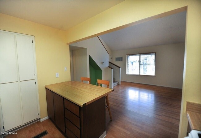 Building Photo - WON'T LAST, NEXT TO NAU: 2 Bed/2 Bath Cond...