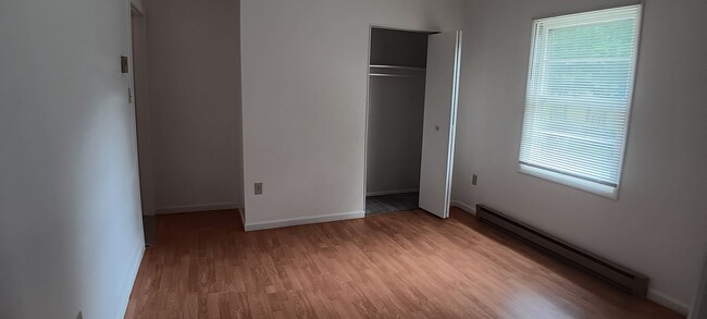 Building Photo - Christiansburg, 3 Bed / 1 Bath, Available ...