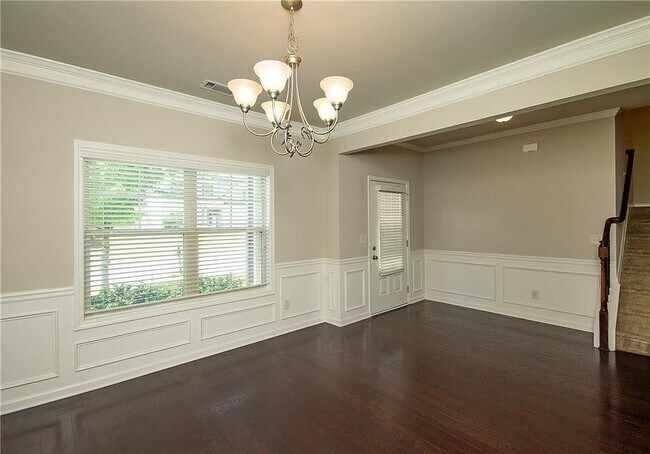 Building Photo - 7490 Silk Tree Pointe
