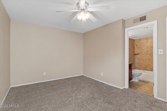 Building Photo - 10115 E Mountain View Rd