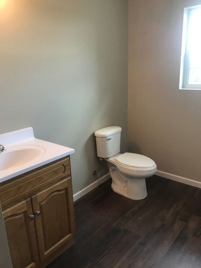 Building Photo - 3 Bedroom  2 Bathroom in White Pine