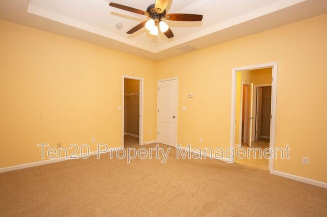 Building Photo - 54 Apache Trail