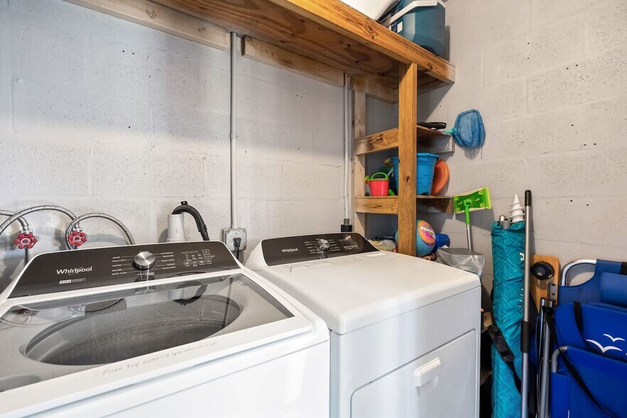 Building Photo - 8615 44th Avenue Dr W
