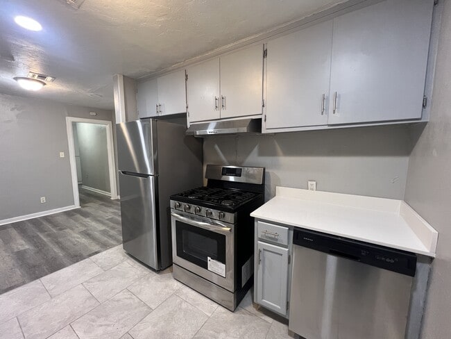 Building Photo - 3141 NW 30th St