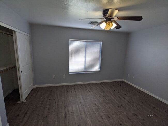 Building Photo - 1395 Graham Ln