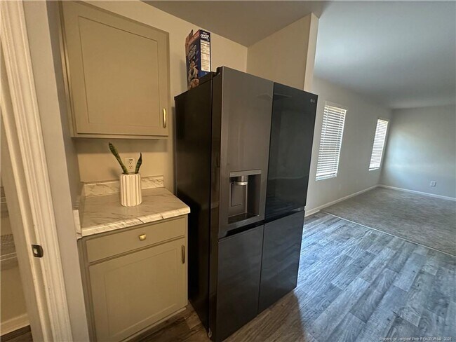 Building Photo - 910 Sapphire Stone Ln