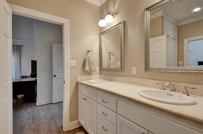 Building Photo - 5018 Shoal Creek Blvd