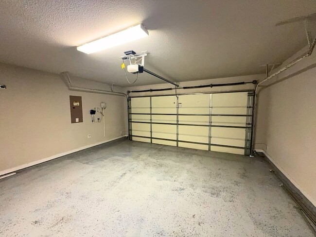 Building Photo - 2508 Shakopee St
