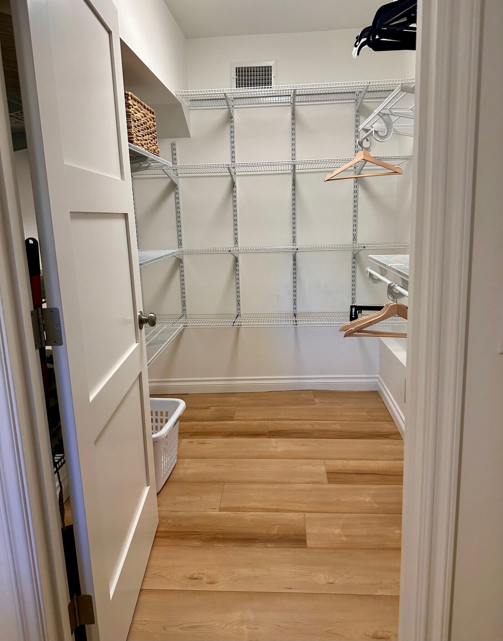 Building Photo - 1804 N Beaver St