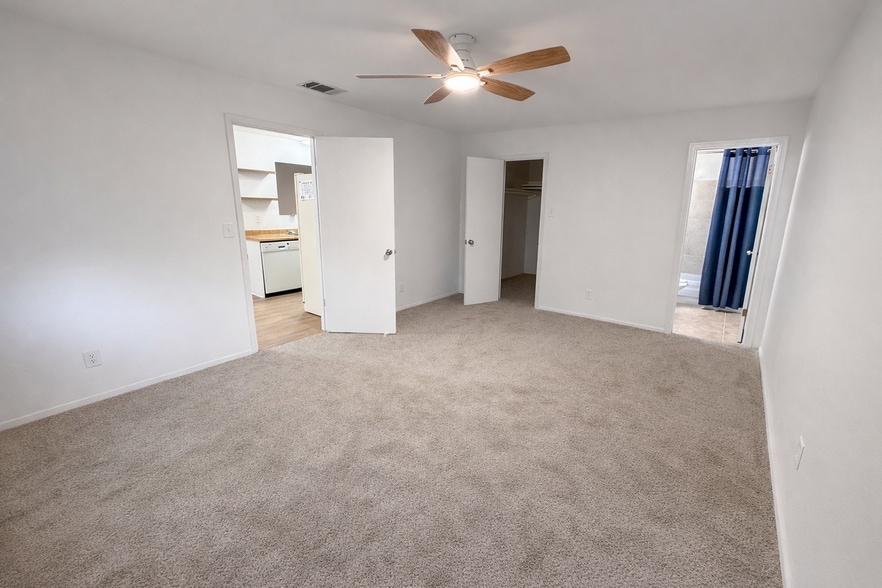 Building Photo - 3417 Harvest Dr