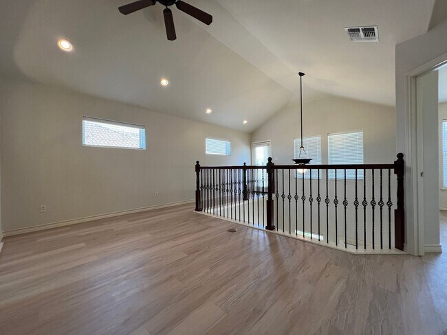 Building Photo - Resort-Style Island Living at Joya Del Mar!