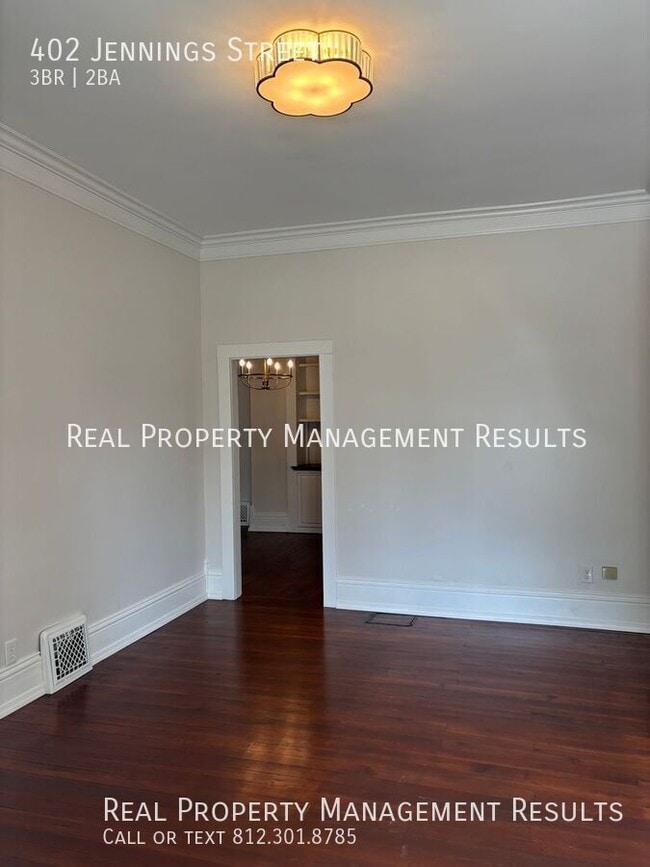 Building Photo - 402 W Jennings St