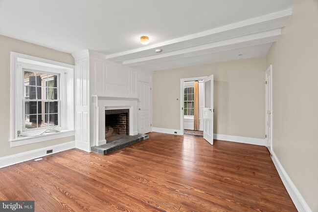 Building Photo - 209 N Bellevue Ave