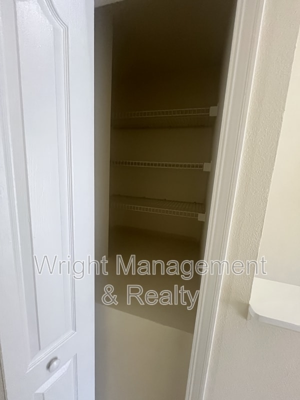 Building Photo - 2348 Lake Woodberry Cir