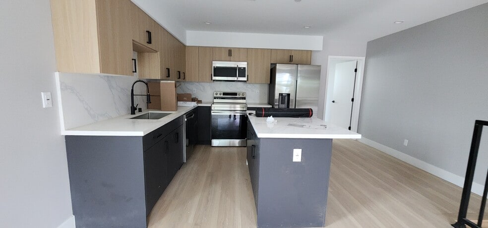 Building Photo - 5729 Klump Ave