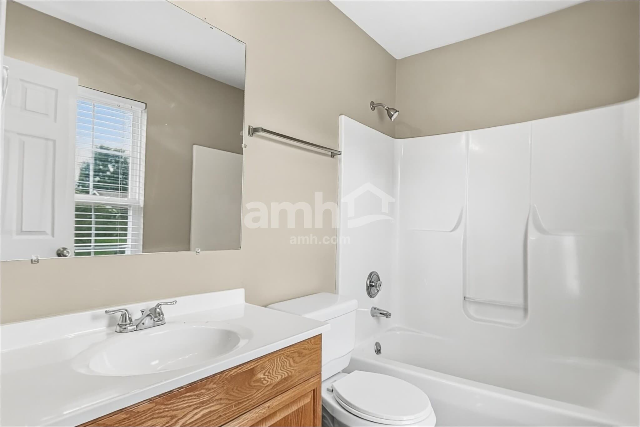 Building Photo - 6401 Sharps Ridge Ct