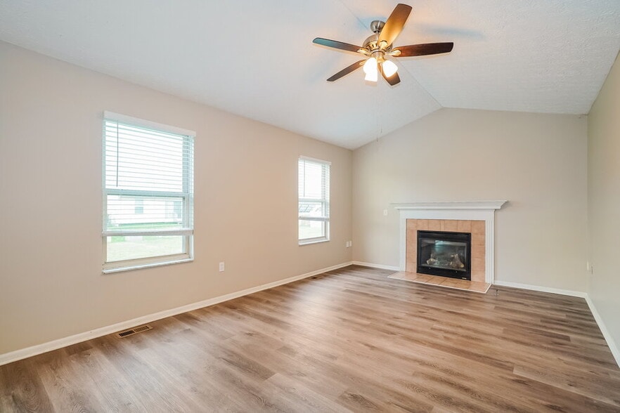 Building Photo - 4299 Shady Meadows Dr