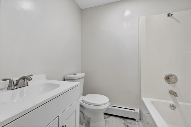 Building Photo - 52 Luxton Lake Rd