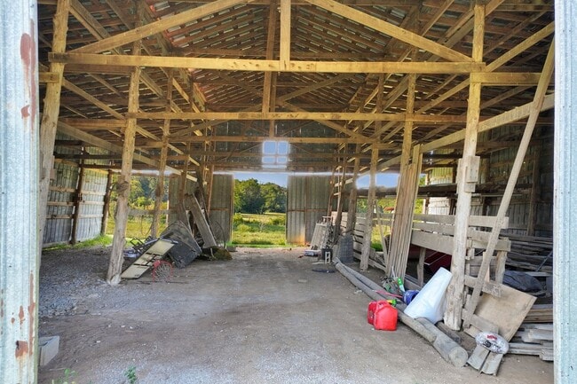 Building Photo - 4861 Bethesda Rd