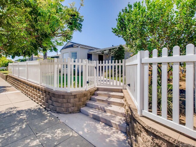 Building Photo - 4655 Castelar St