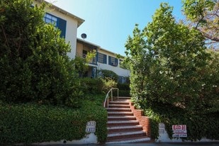 Building Photo - 1324 Devon Ave