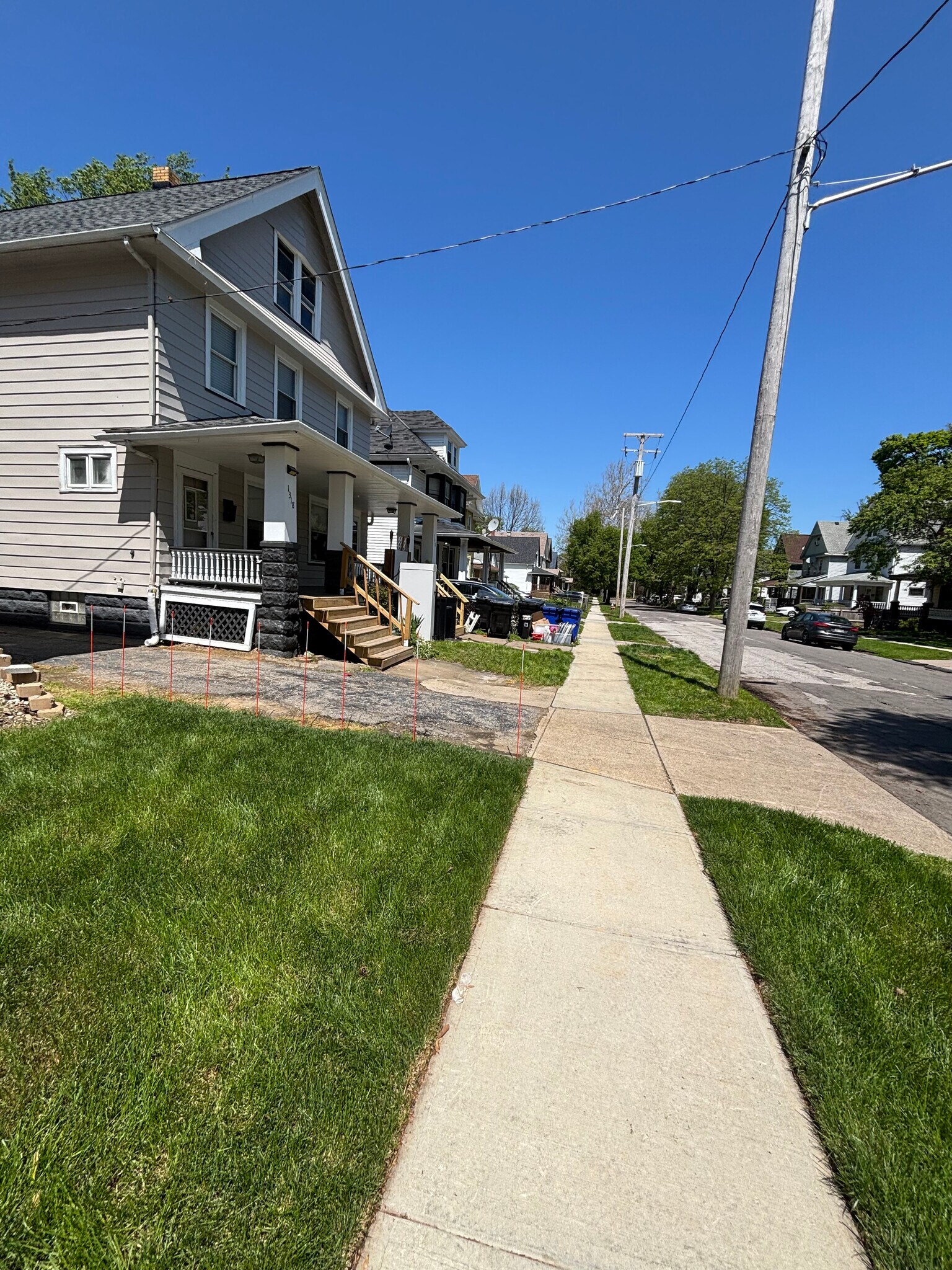 Building Photo - 1316 W 91st St